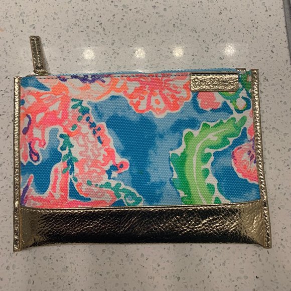 Lilly Pulitzer Handbags - Lilly Pulitzer Gypset Pouch